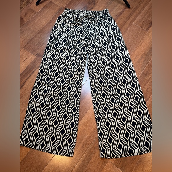 Zac & Rachel Pants - ZAC & RACHEL Black and Cream Geometric Women's Pants